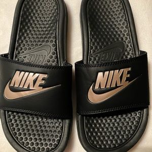 Women’s Nike Slides Black and Rose Gold. Size 6